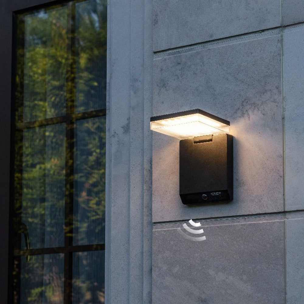 Orr Modern Design Kleine LED Wandlamp Zwart Sensor Solar Buiten