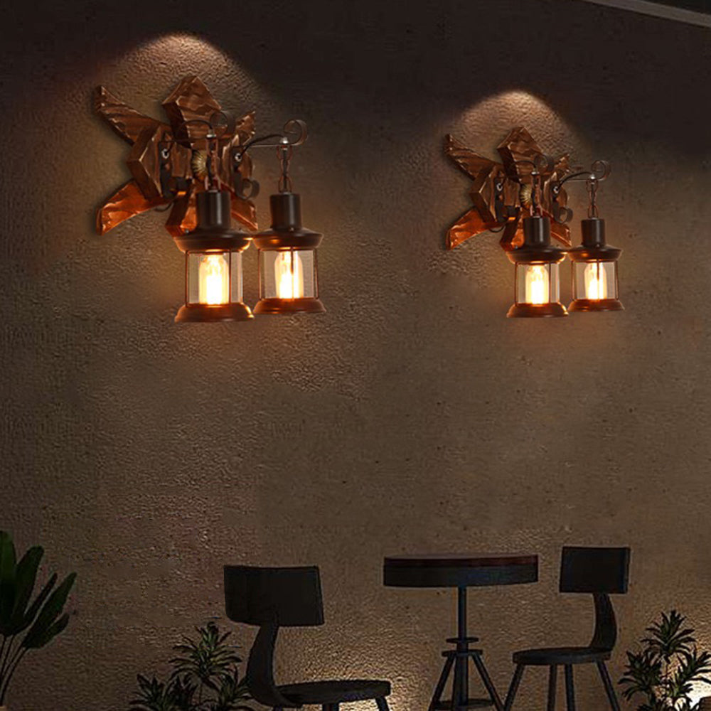 Austin Decoratief Vintage Lantaarn Wandlamp Dubbel Licht Hout, Woonk/Eetk/ Slaapkamer