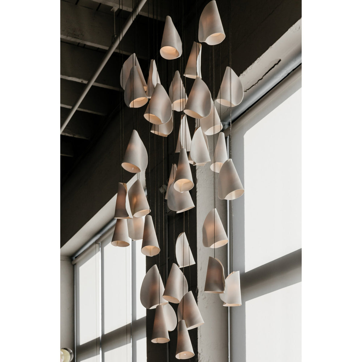 Olshaion Geometrische hanglamp van keramiek