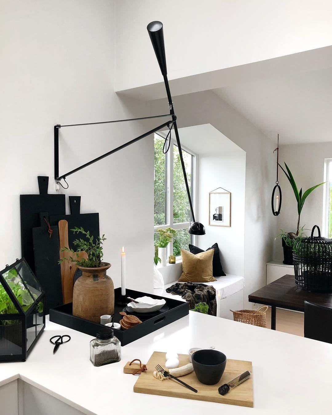 Vellaro lange schuifarm wandlamp