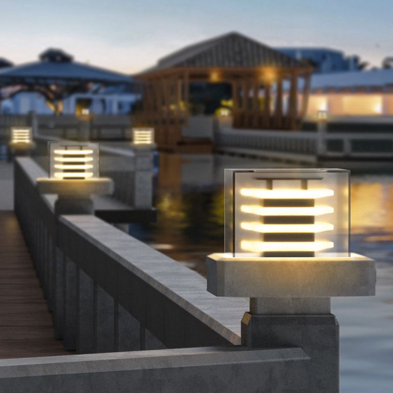 Riley Moderne LED Vierkant Buitenlamp Zonne Metaal/Acryl Tuin/Stoeprand/Balkon