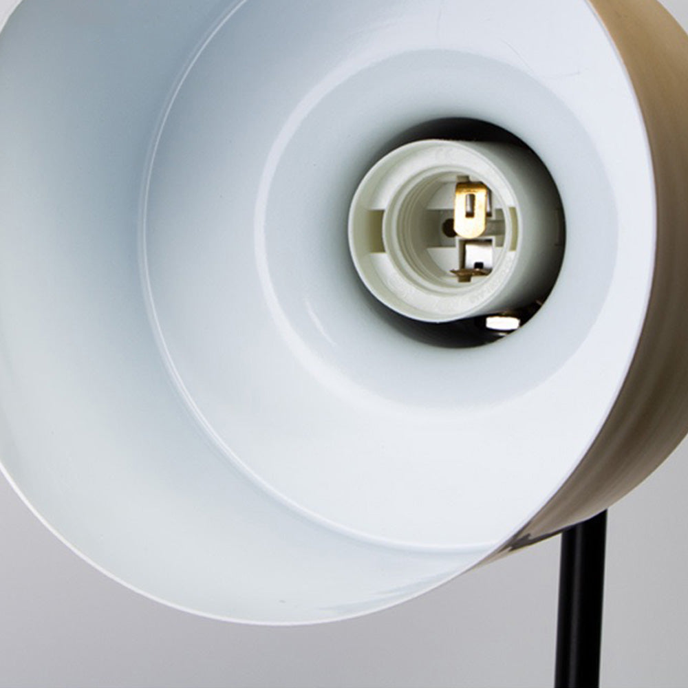 Freja Luxe Lineaire LED Vloerlamp Zwart Goud Metaal Slaapkamer Woonkamer