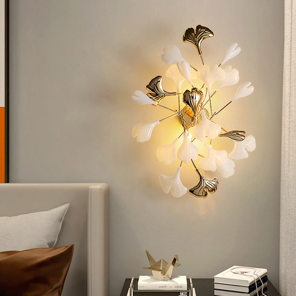 Olivia Decoratieve Bloem Wandlamp Wit Goud Keramiek Metaal Slaapkamer