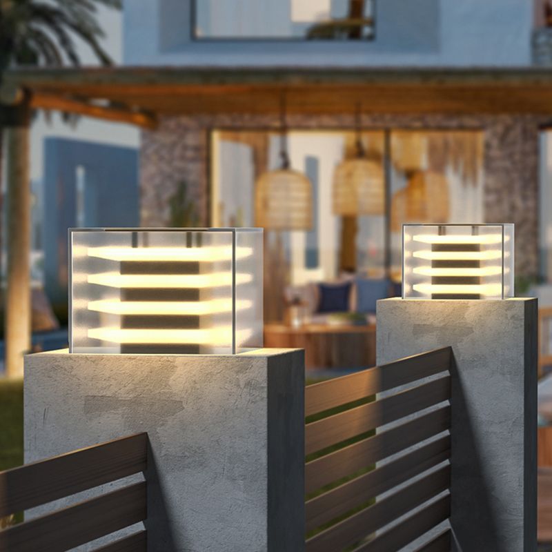 Riley Moderne LED Vierkant Buitenlamp Zonne Metaal/Acryl Tuin/Stoeprand/Balkon