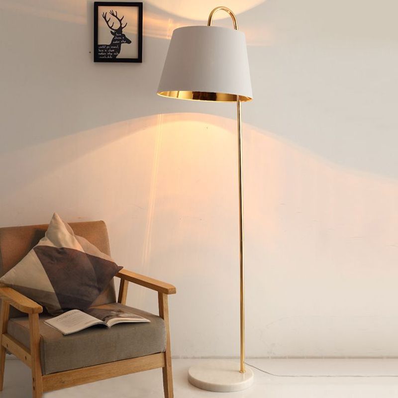 Eryn Moderne Cilinder Vloerlamp, Zwart/Wit, Metaal/Stof, Slaapkamer