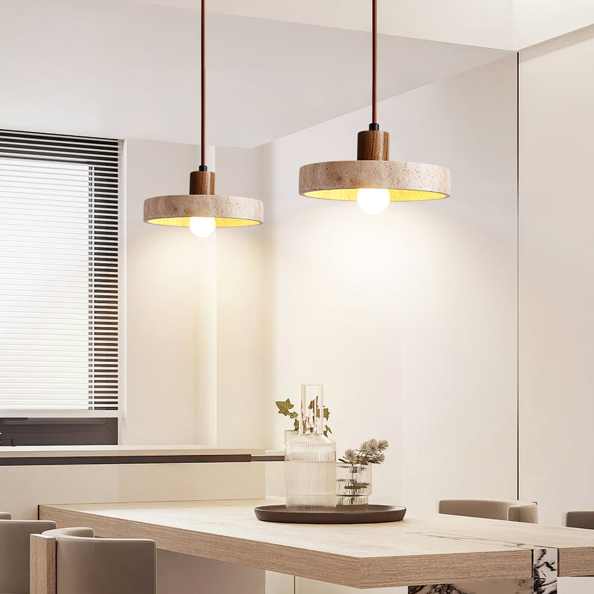 Evvynor hanglamp met travertinring en walnoothout