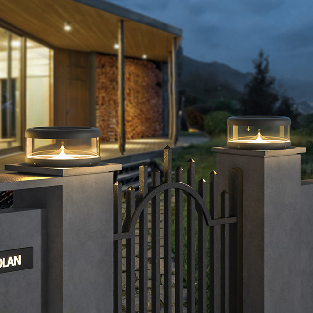 Riley Moderne Zonne Energie Buitenlamp Zwart Metaal/Acryl Tuin/Stoeprand