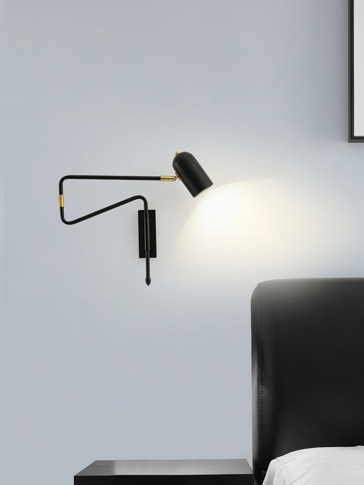 Nox verstelbare arm wandlamp met stekker