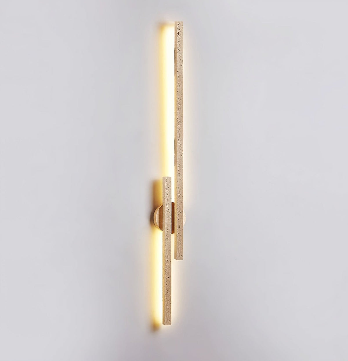 Myliryra wandlamp in walnotkleur met geel travertin