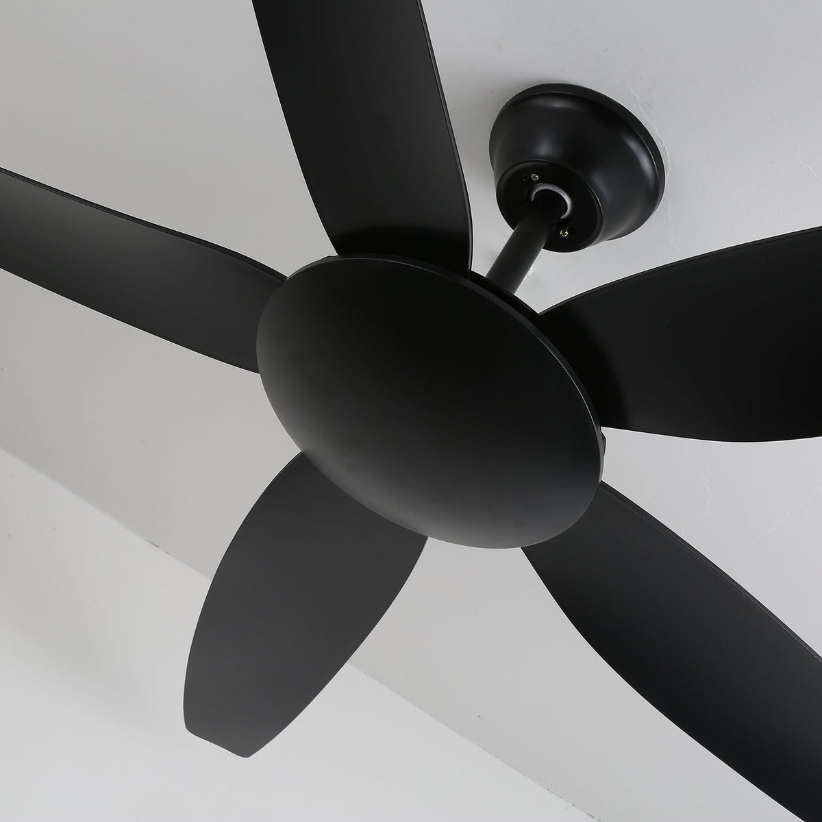 Onyxa minimalistisch plafondventilator met verlichting