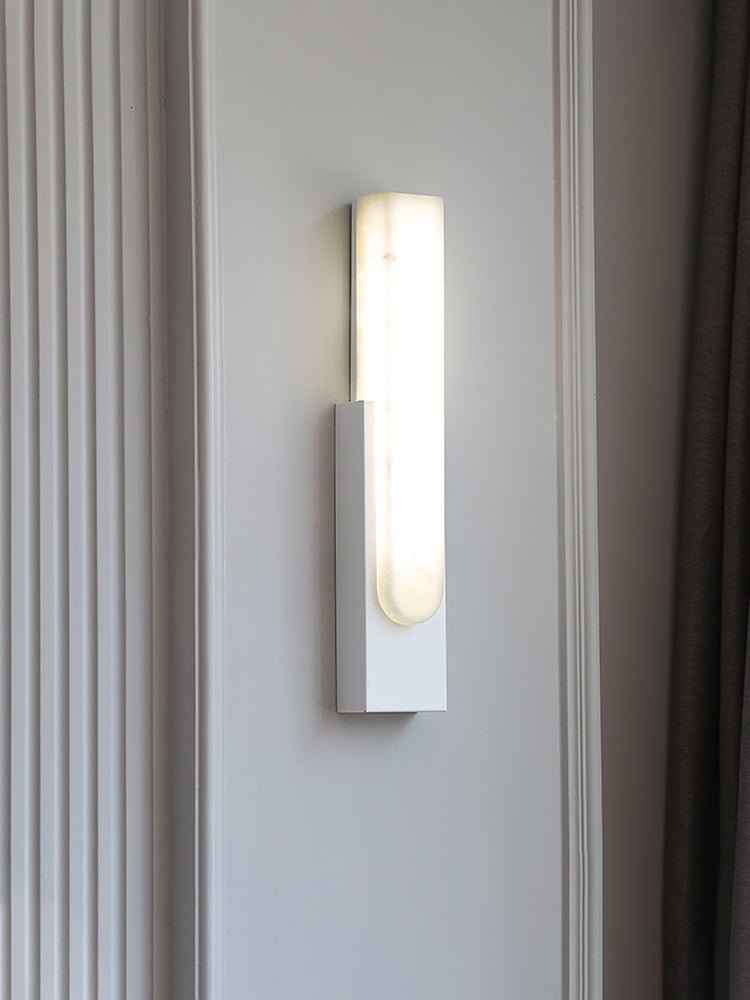 Xaldy wandlamp van albast