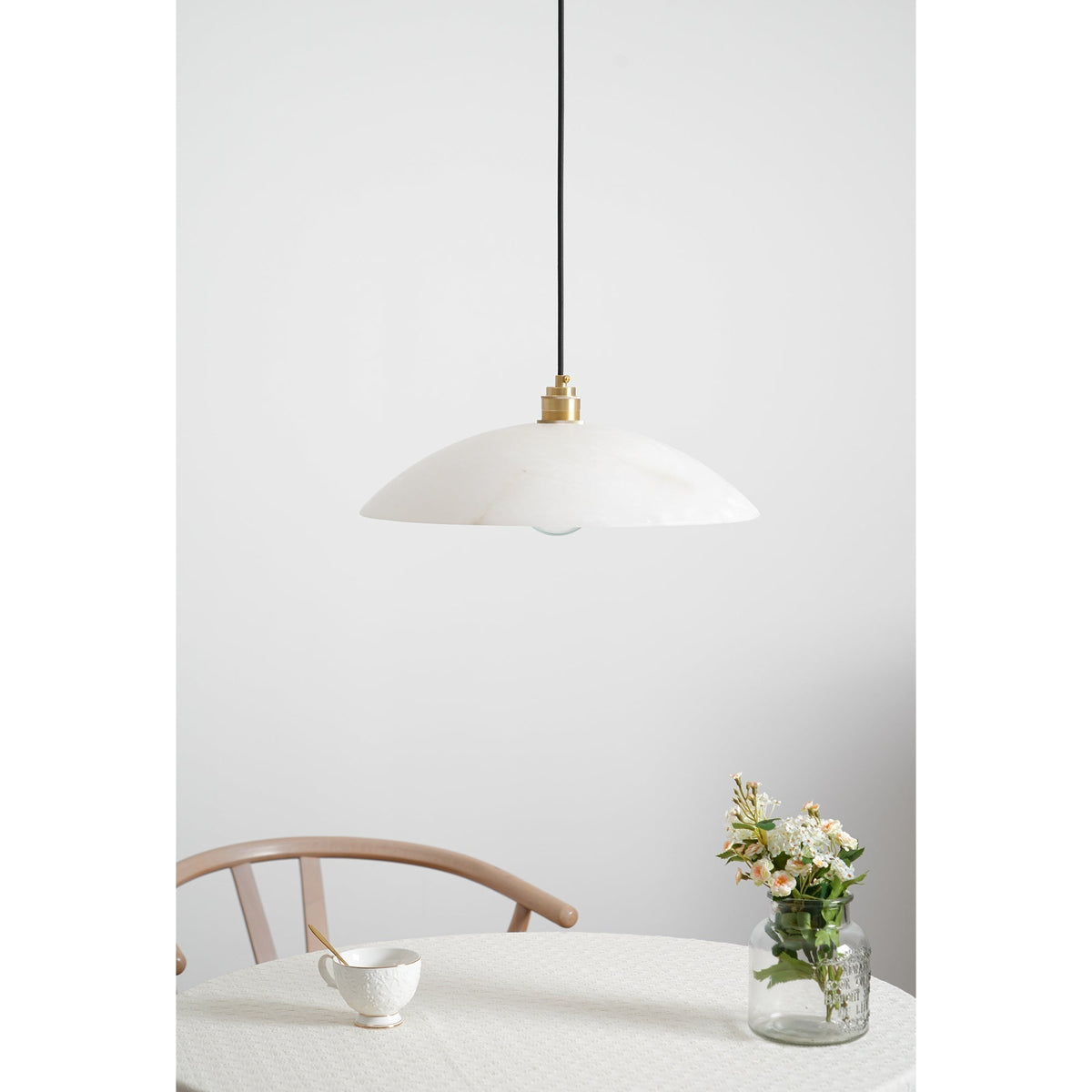 Ljomuvyd Individual Creativity koepelvormige albasten hanglamp
