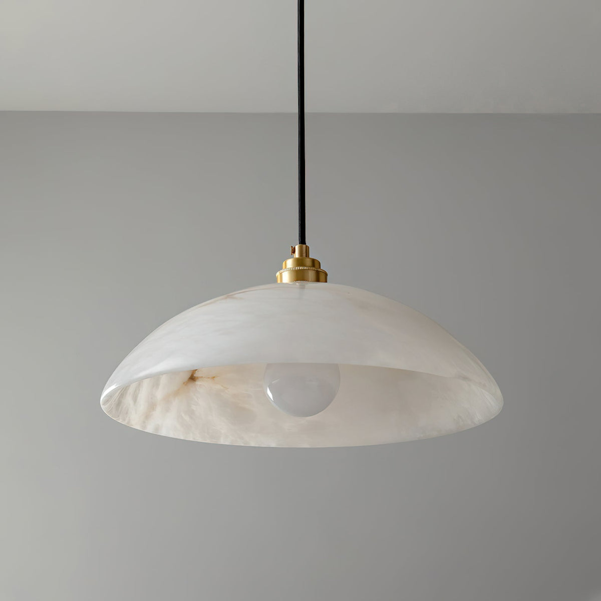 Ljomuvyd Individual Creativity koepelvormige albasten hanglamp