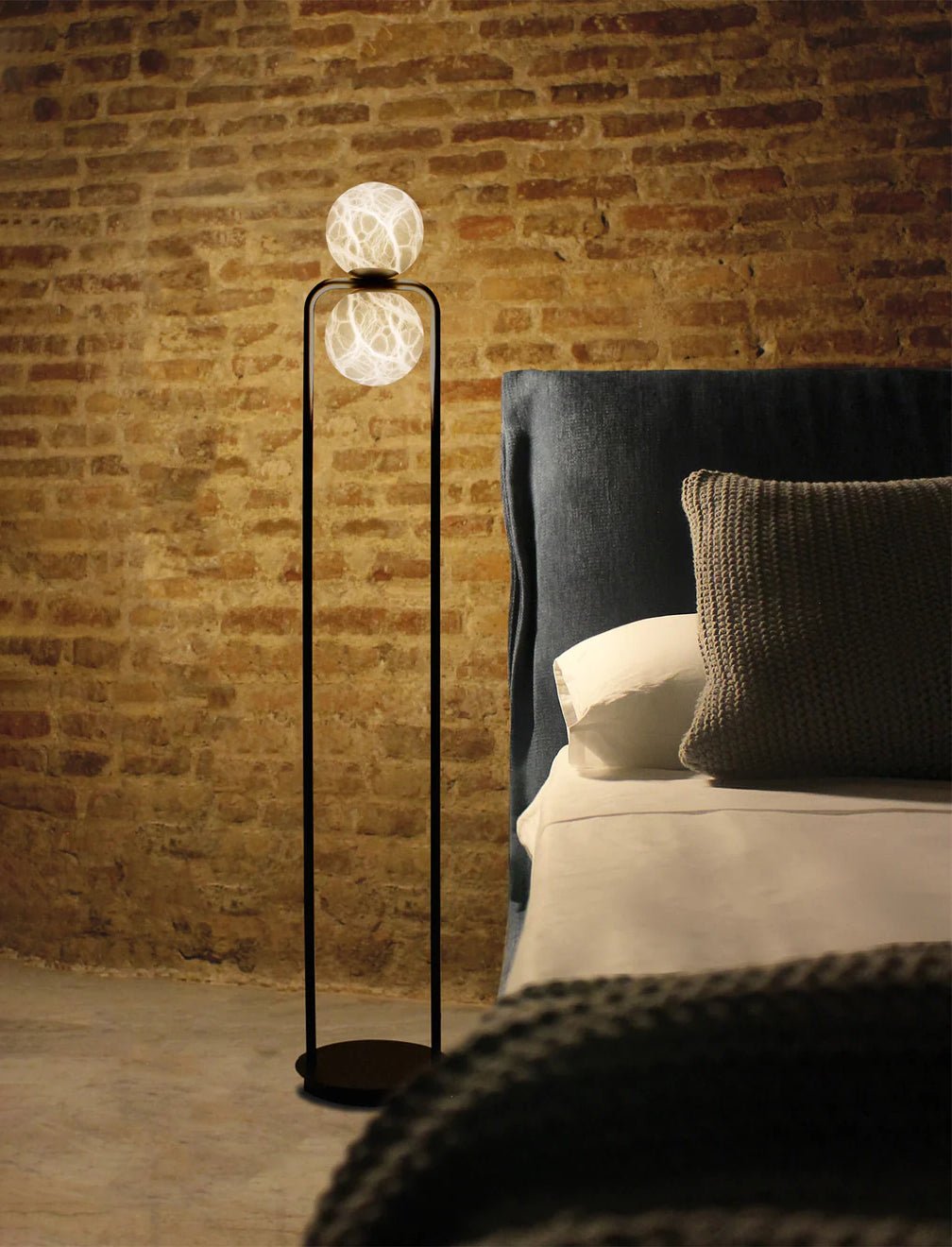 Callista minimalistisch albasten vloerlamp