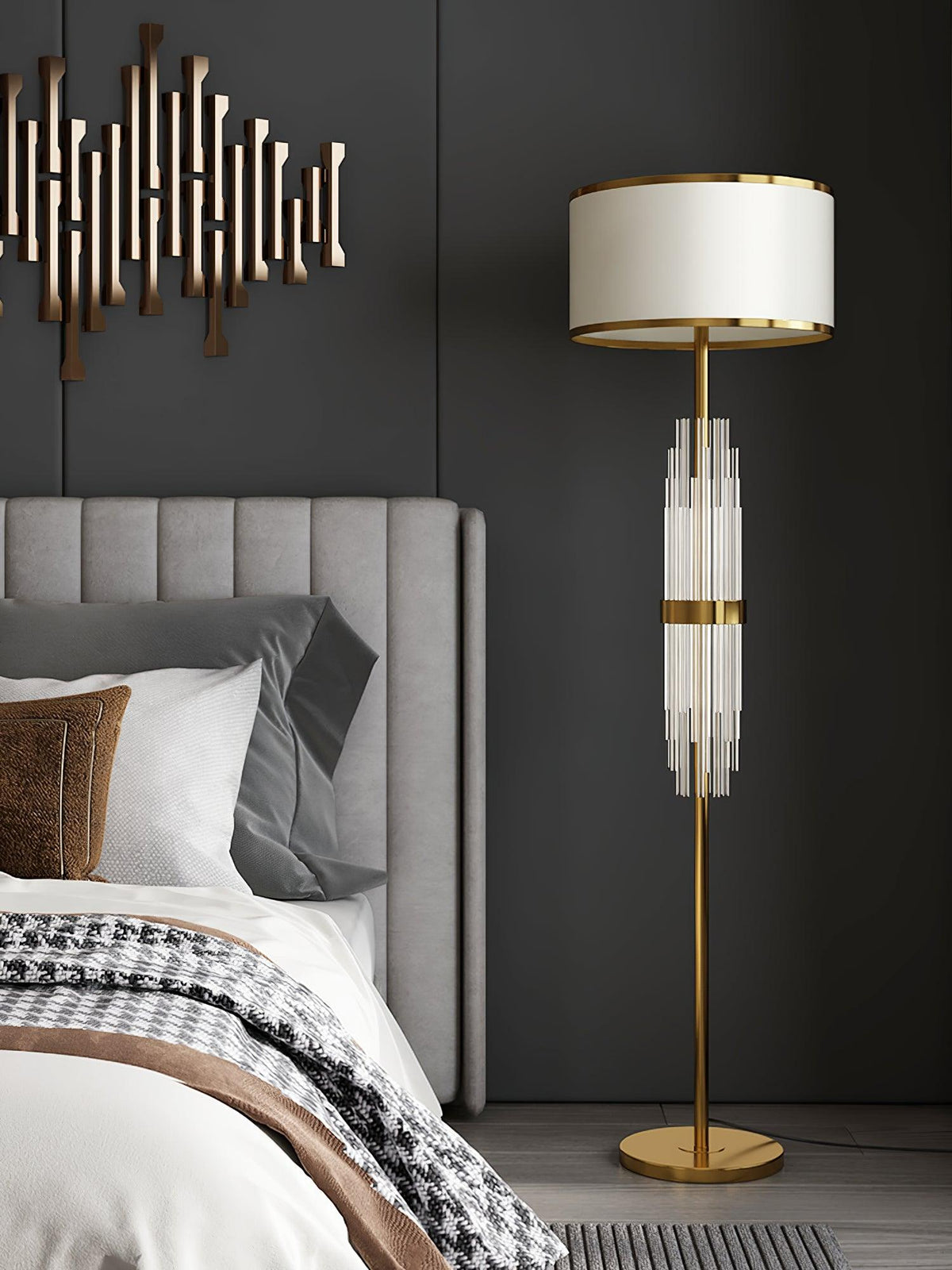 Regalian eigentijdse vloerlamp van textiel in goudkleurige afwerking