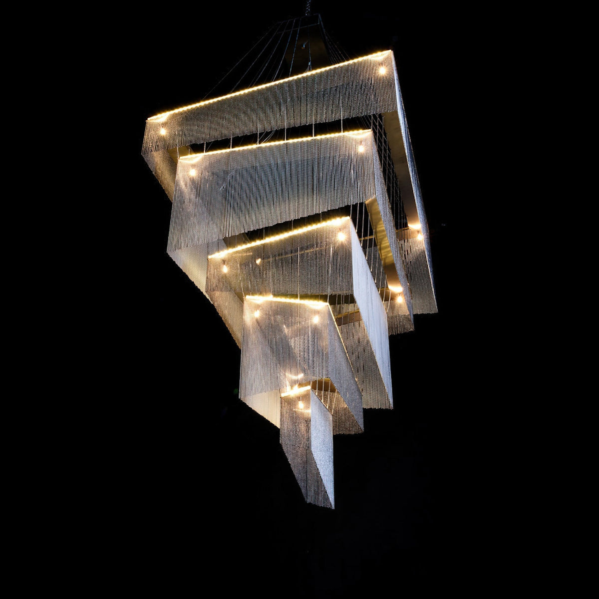 Caeluvyn Postmoderne kroonluchter met ketting en tassel van metaal