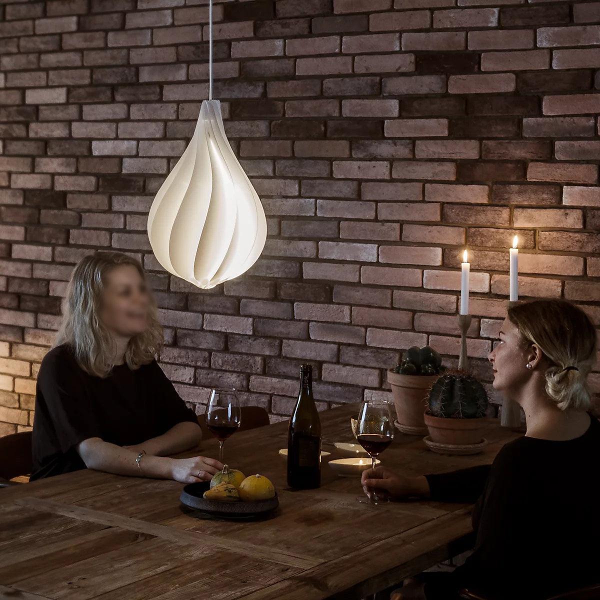 Ersoran moderne minimalistische Noordse kunststof hanglamp