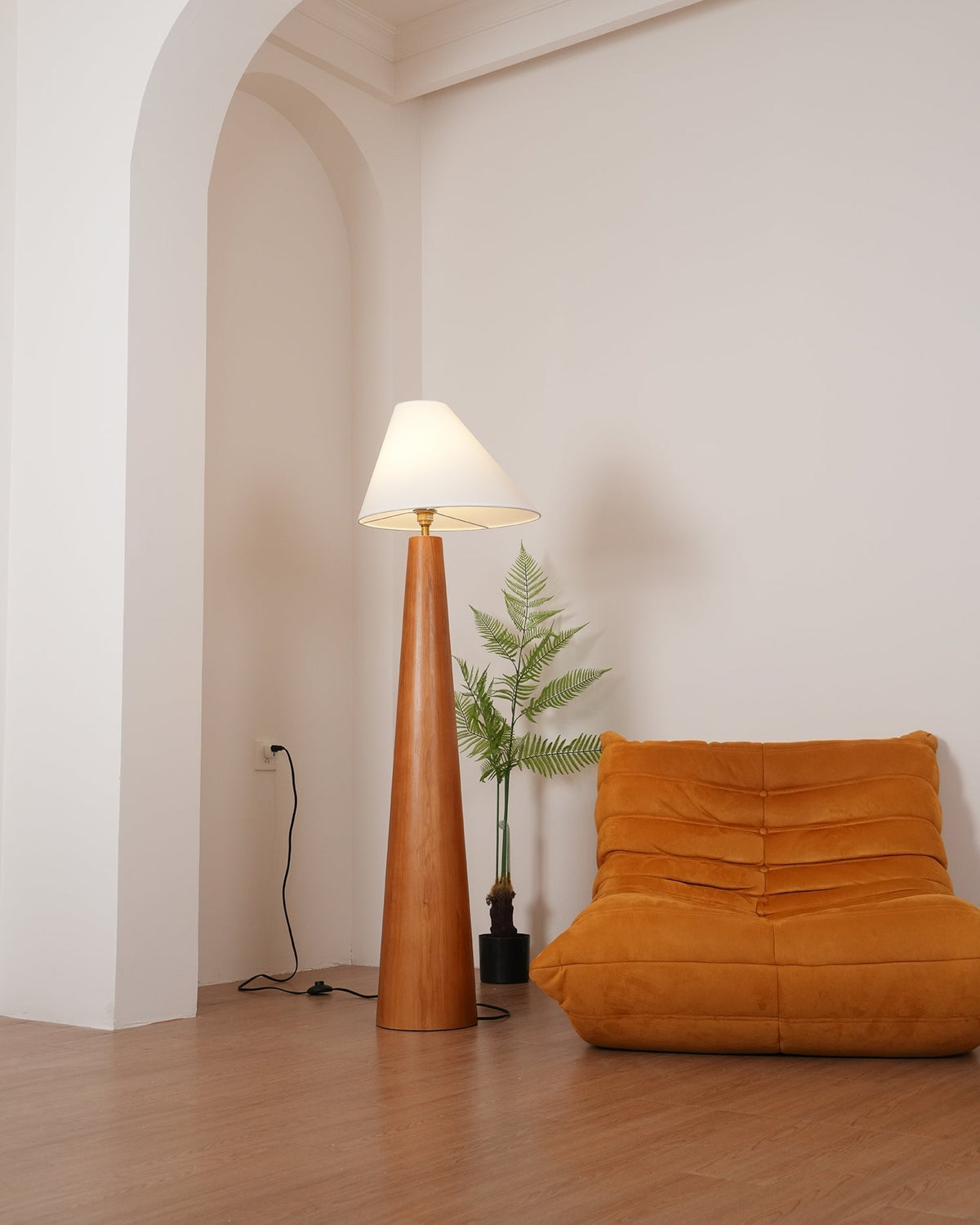 Pinnacle minimalistisch Houten vloerlamp