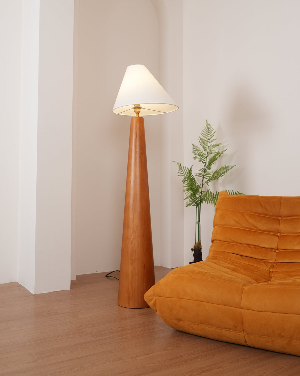 Pinnacle minimalistisch Houten vloerlamp