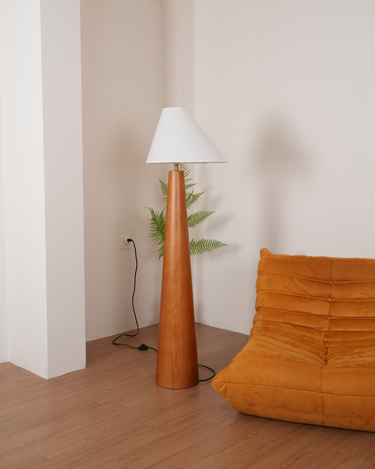 Pinnacle minimalistisch Houten vloerlamp
