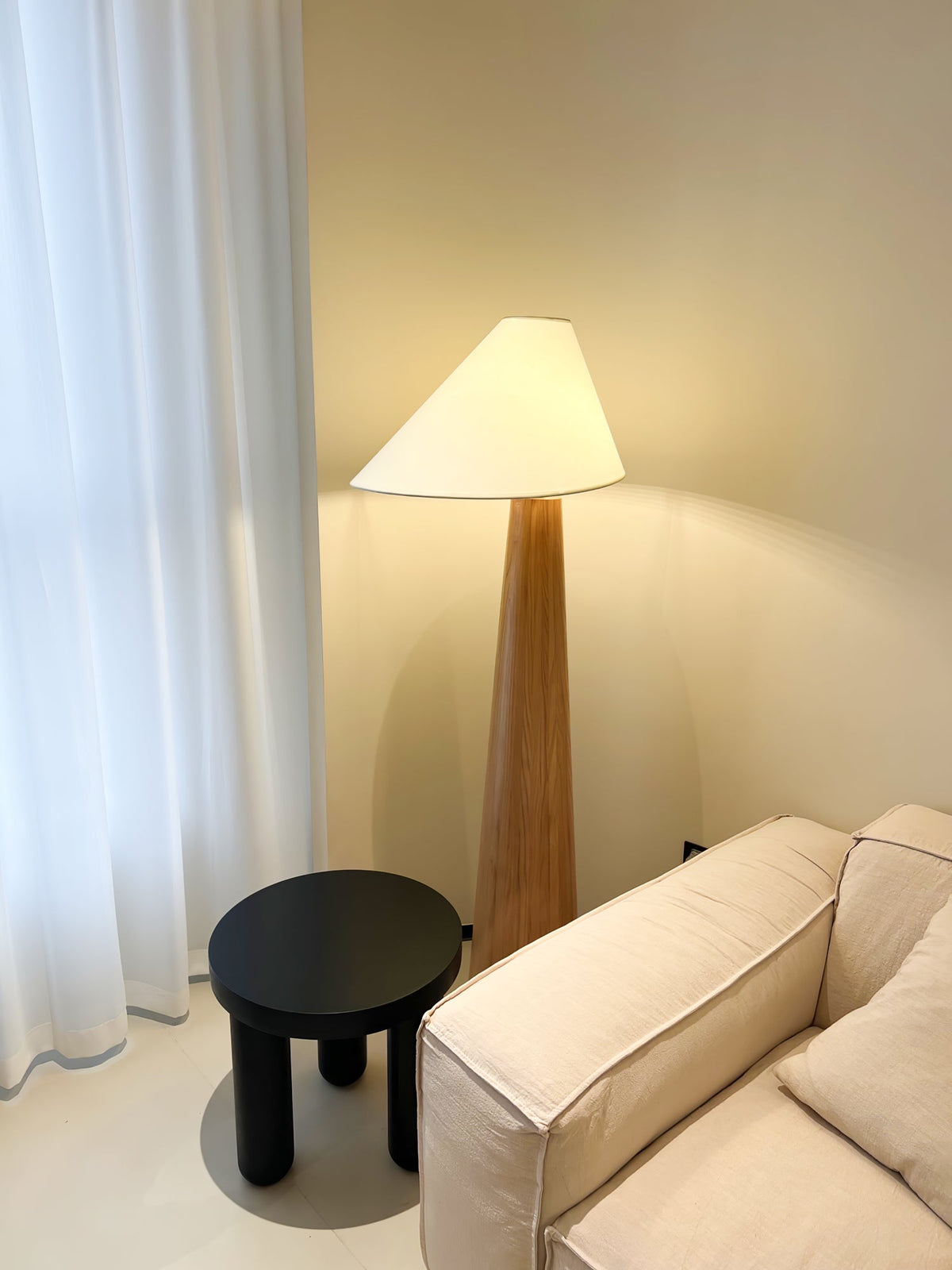 Pinnacle minimalistisch Houten vloerlamp