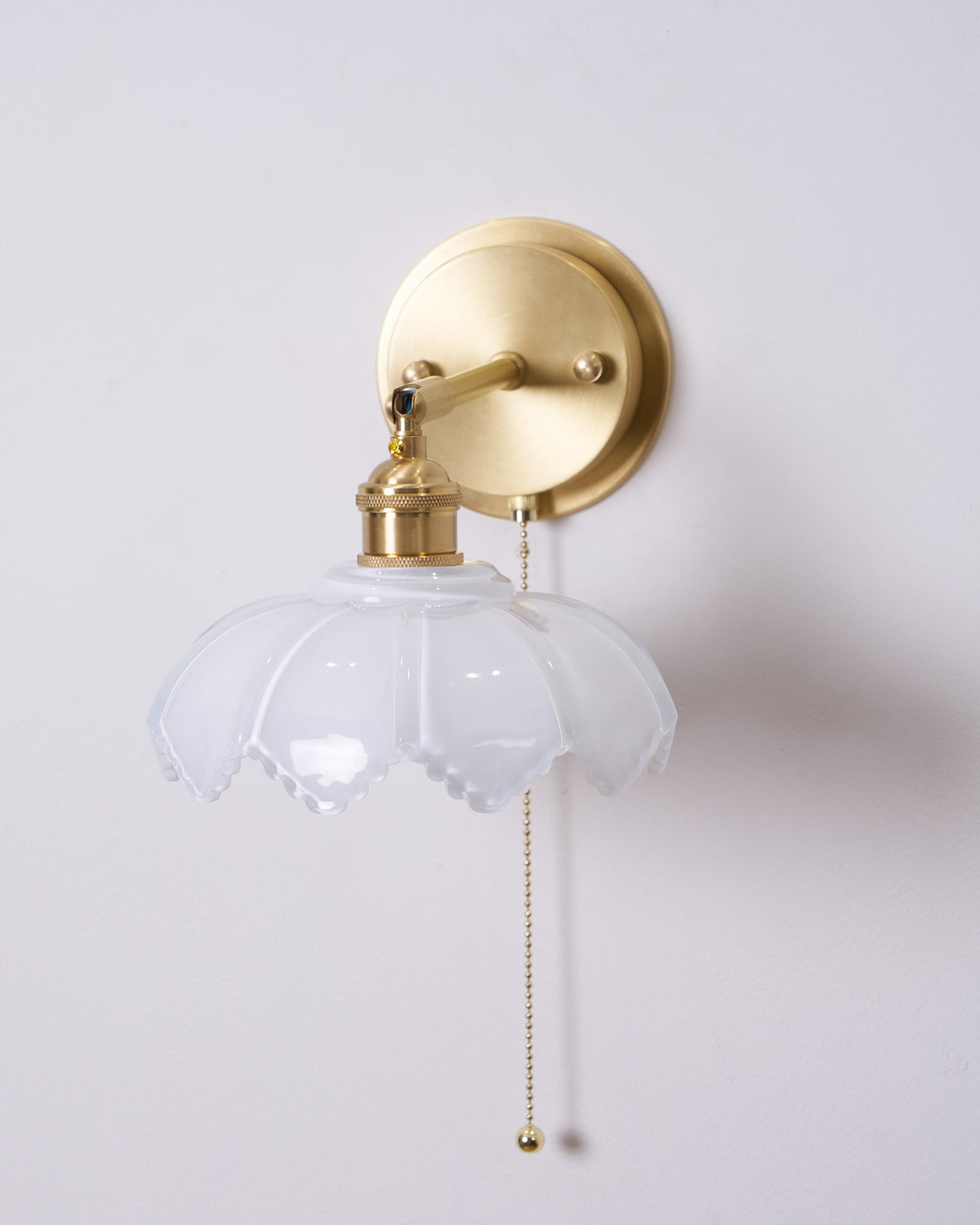 Lotus draaibare glazen wandlamp in Noordse kunststijl