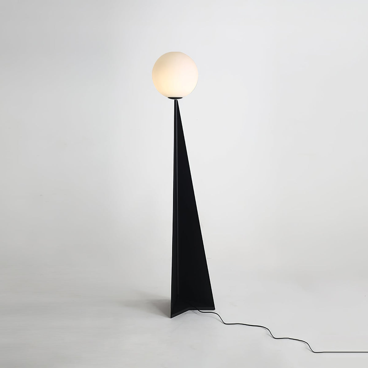 Vertex Minimalistische vloerlamp met bolvormige kap