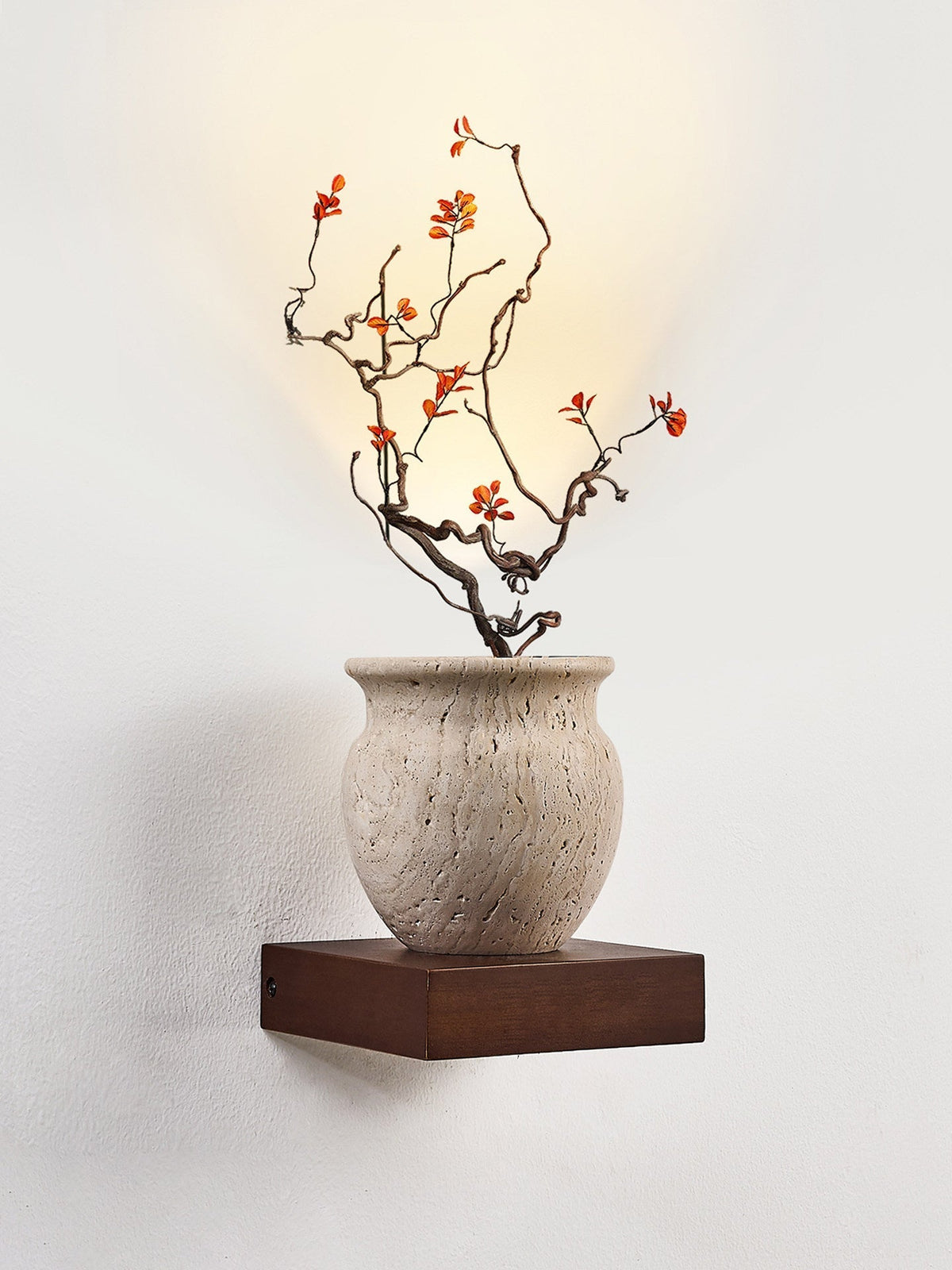 Teriinine sculpturale wandlamp