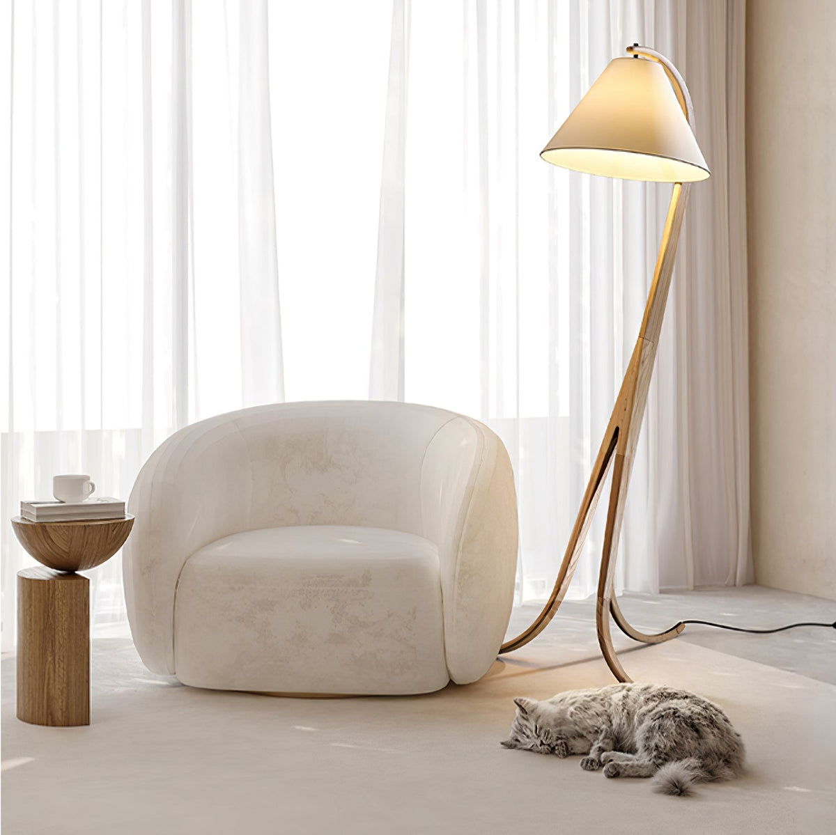 Udorila gebogen houten vloerlamp
