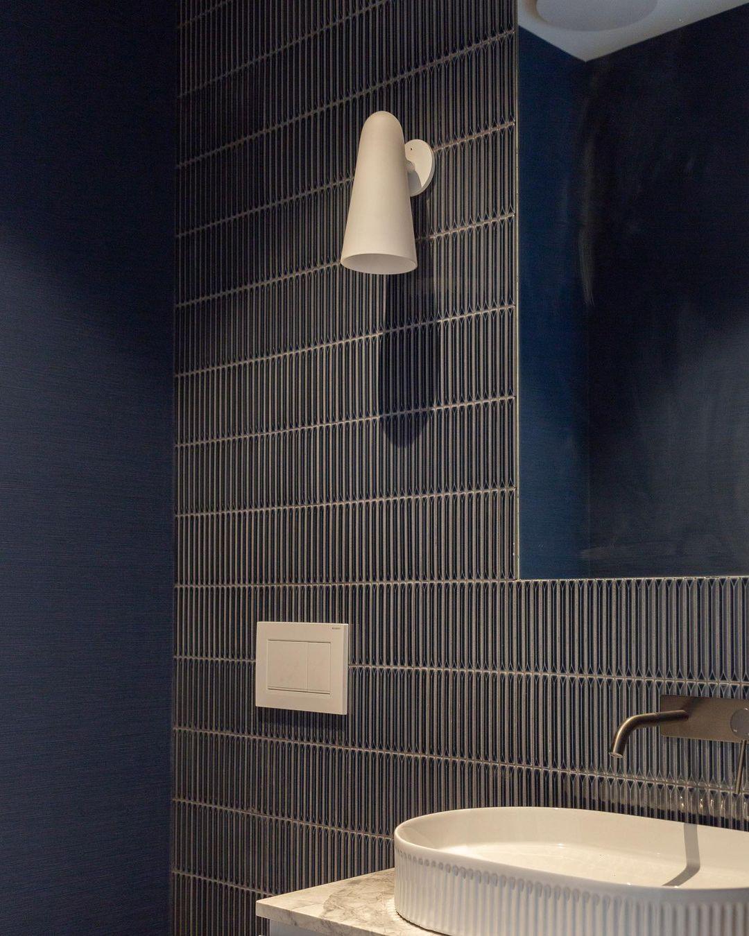 Velivira conische glazen wandlamp