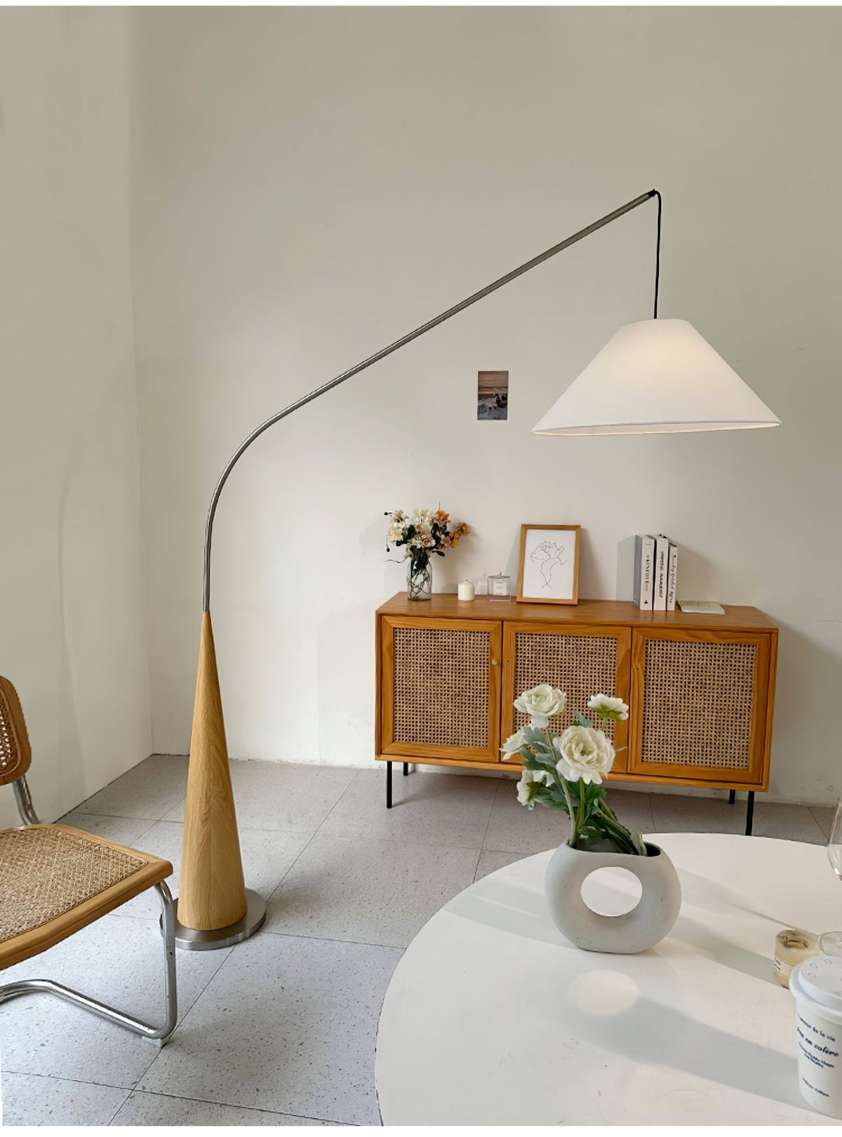 Uriah Minimalistische vloerlamp met stoffen kap