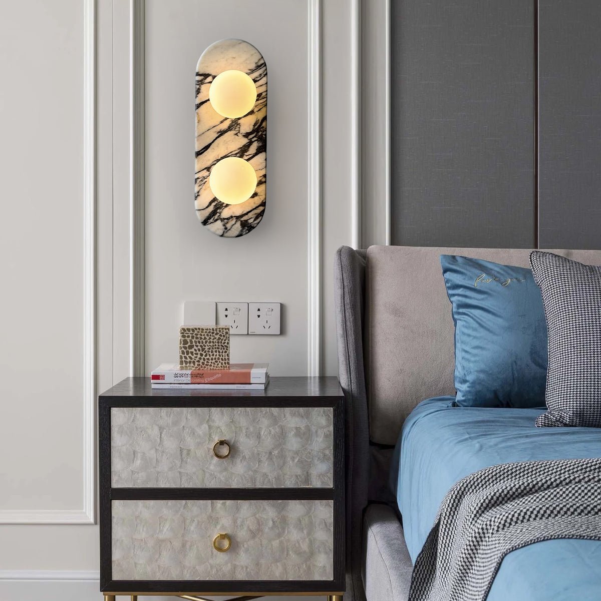 Eirenise elegantie unieke wandlamp van glas en marmer