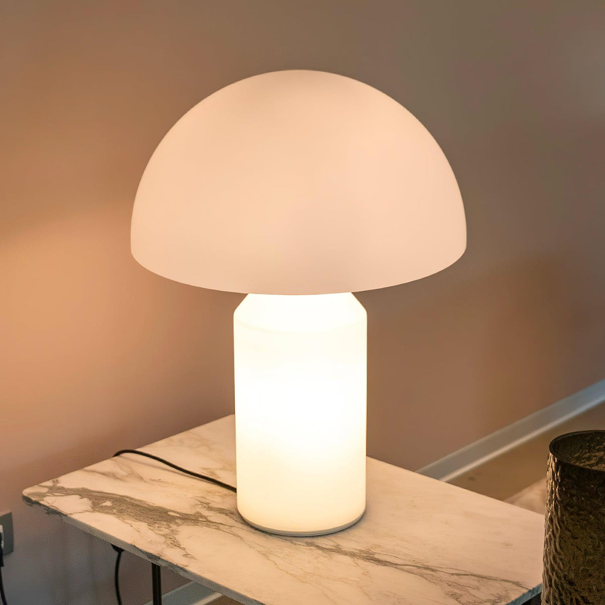 Hesrin kunstmatige glazen tafellamp