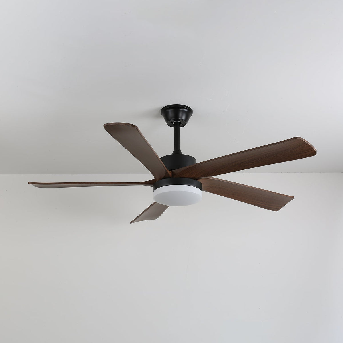 Eryndor moderne plafondventilator met verlichting van hout