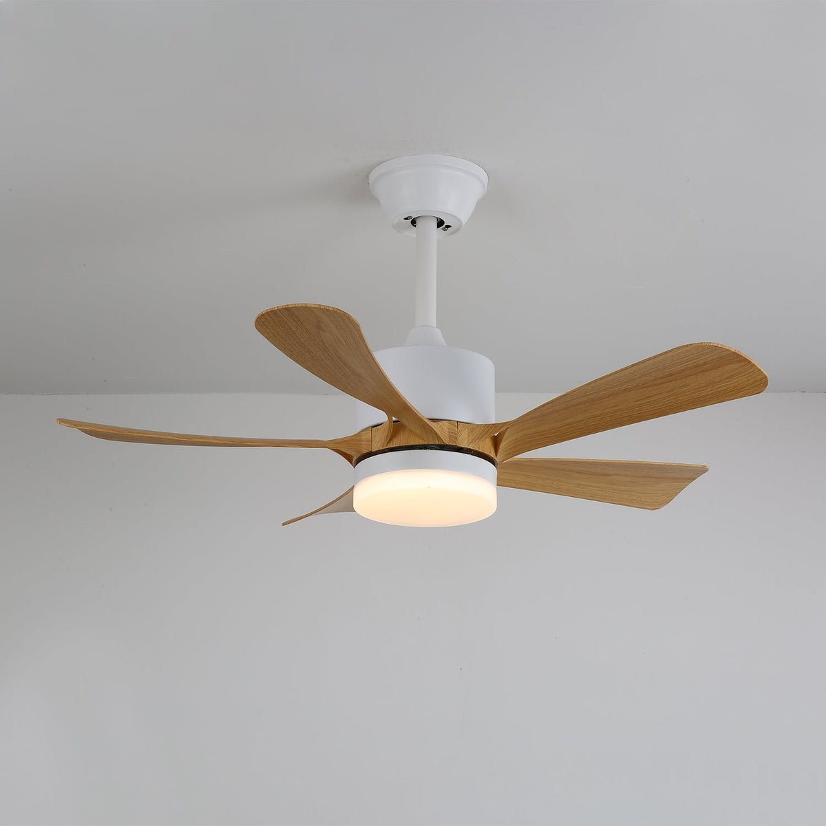 Sylven Moderne plafondventilator met verlichting van hout