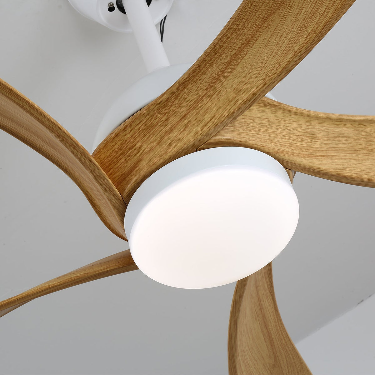 Sylven Moderne plafondventilator met verlichting van hout