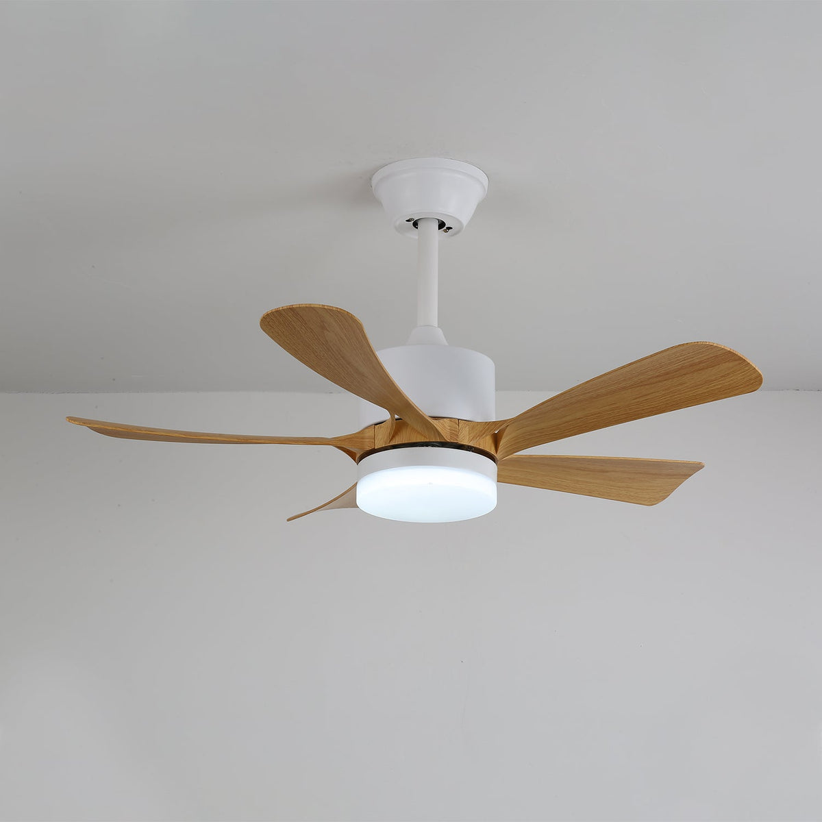 Sylven Moderne plafondventilator met verlichting van hout