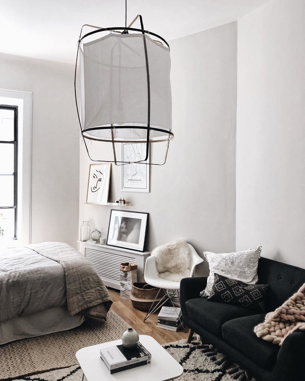 Arioelia hanglamp met bamboe lampenkap voor de woonkamer