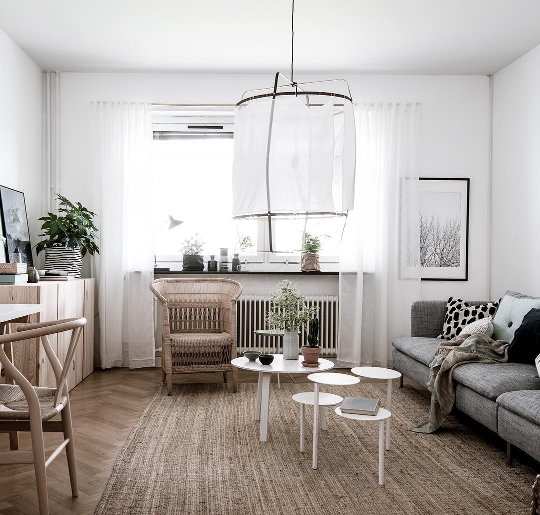 Arioelia hanglamp met bamboe lampenkap voor de woonkamer