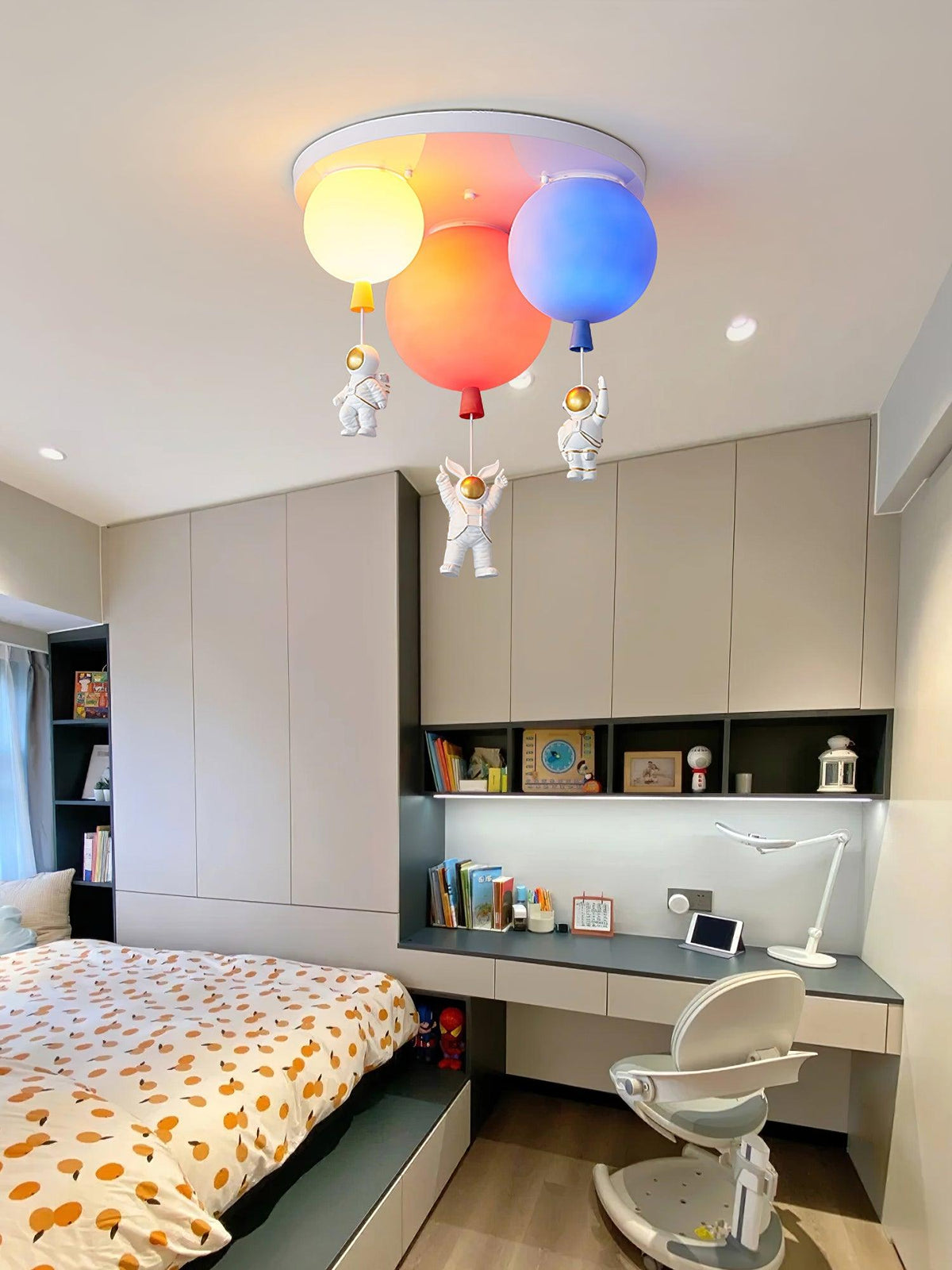 Gorvin Frosted Balloon Combinations plafondlamp