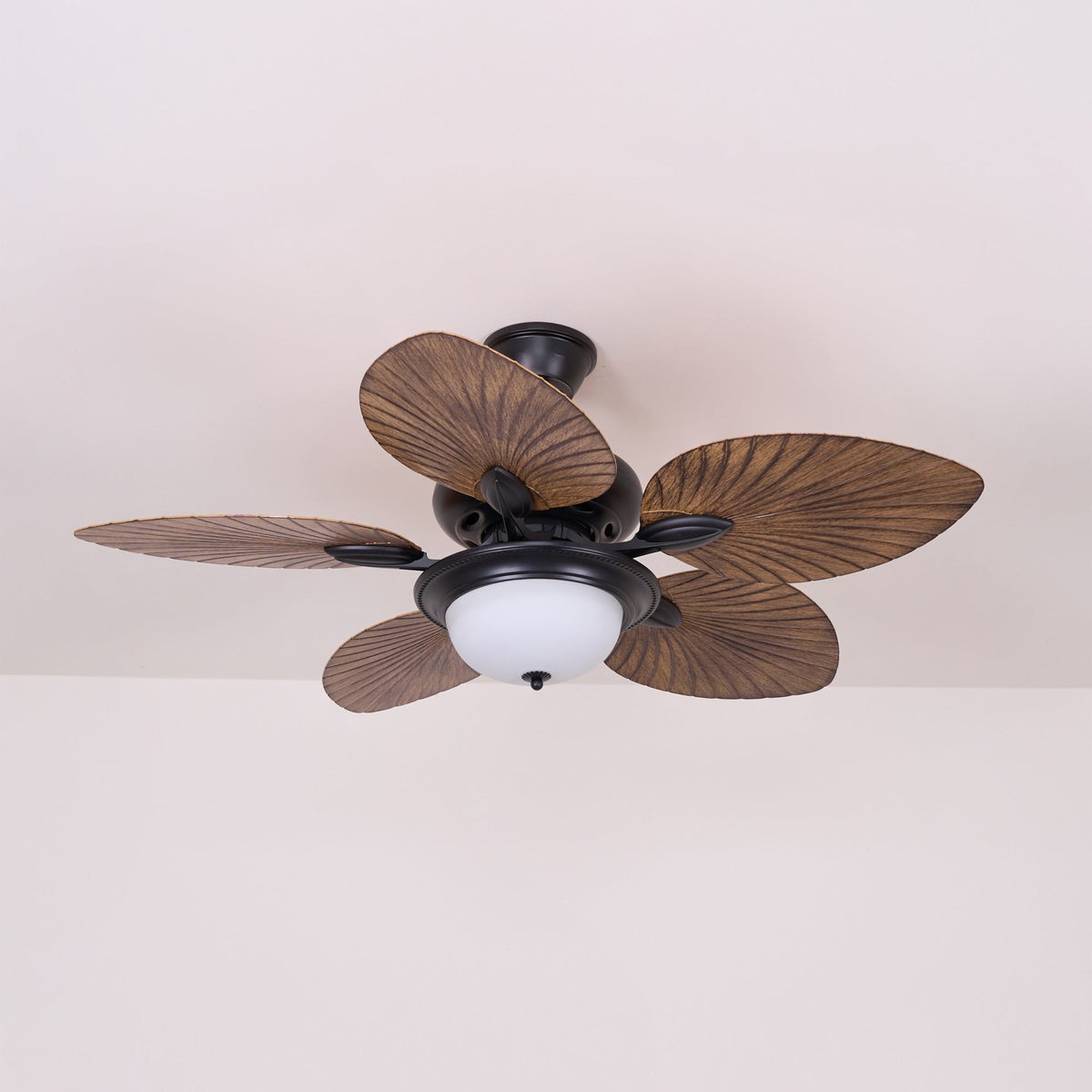 Virel Tropical hout plafondventilator met verlichting