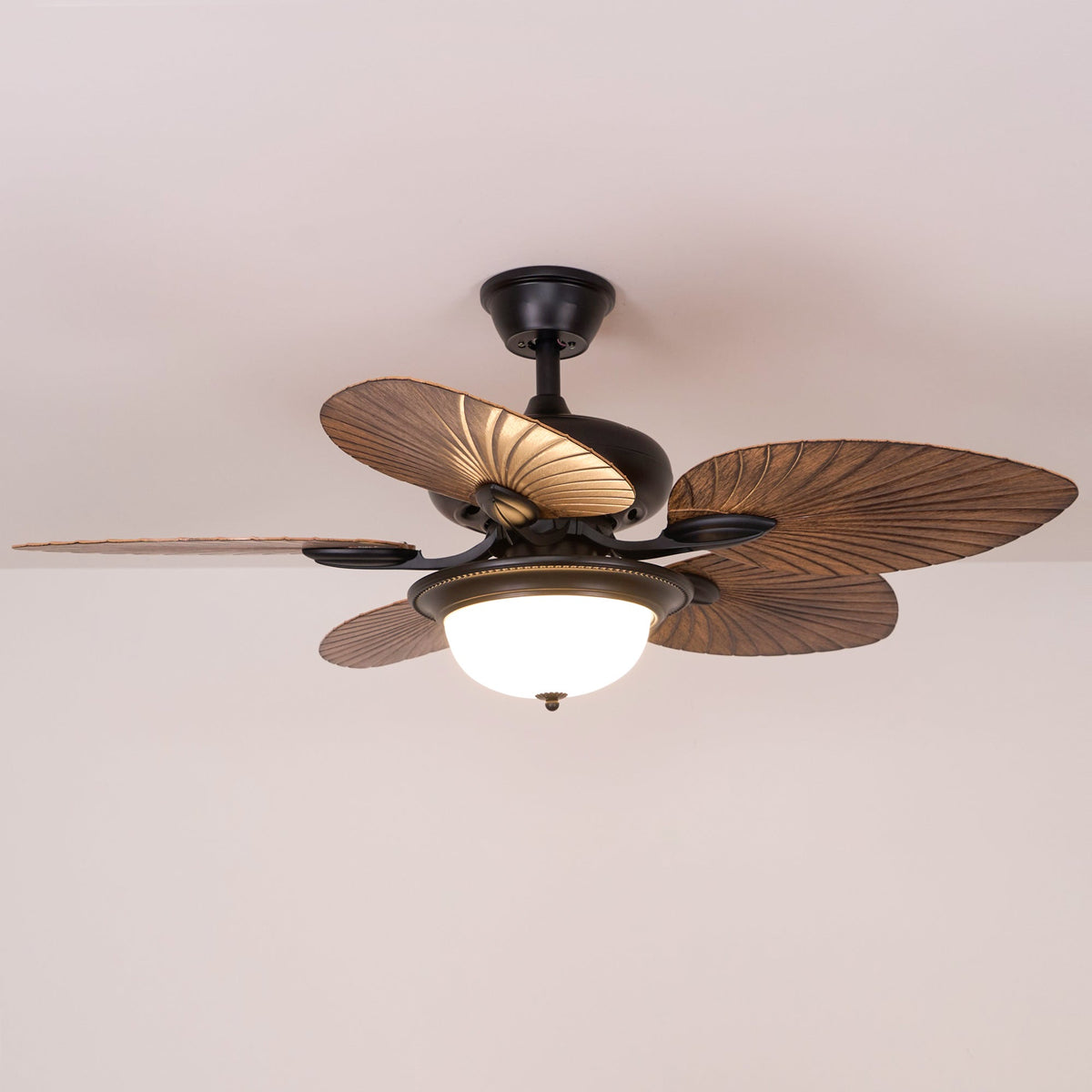 Virel Tropical hout plafondventilator met verlichting