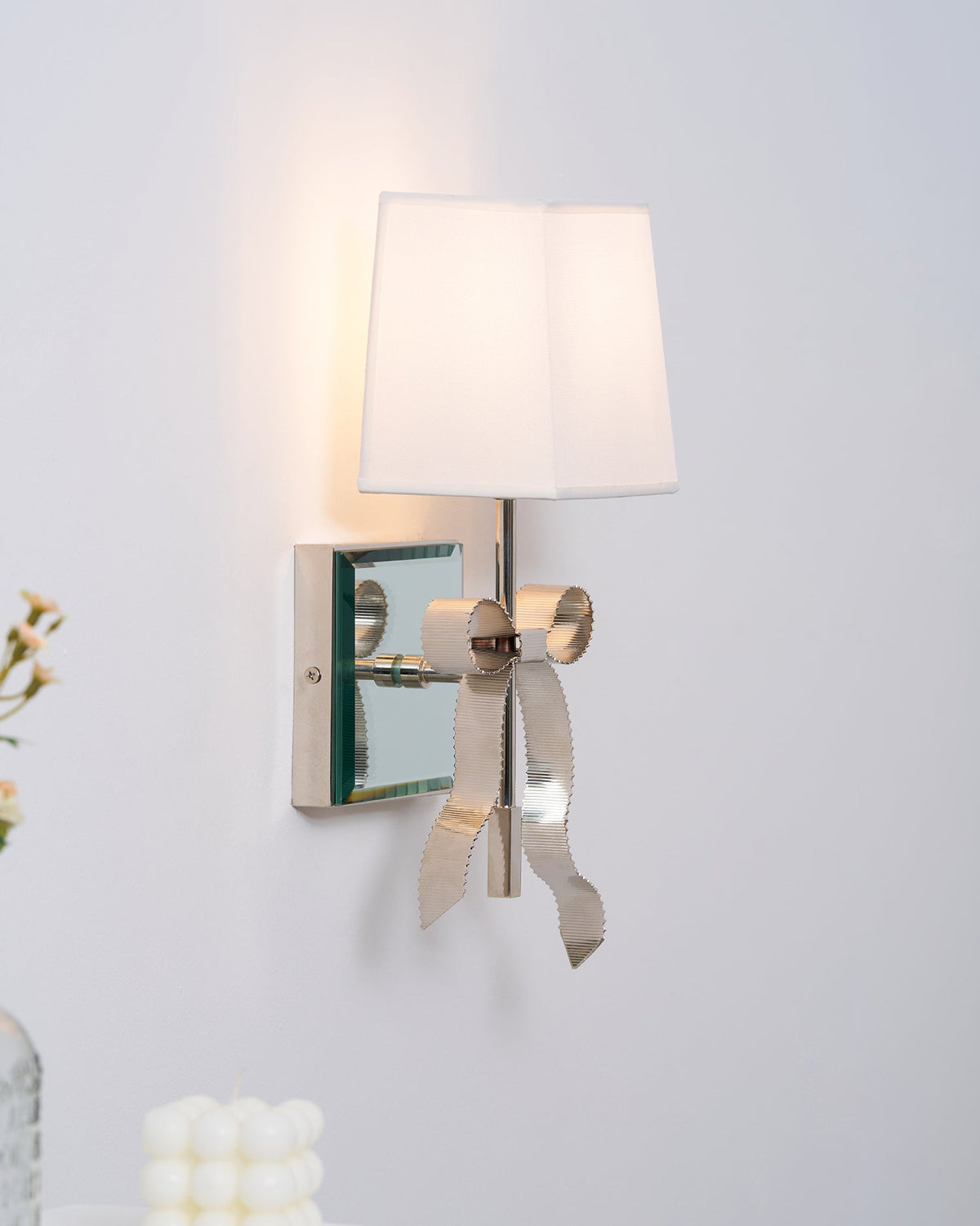 Veskin Bow wandlamp