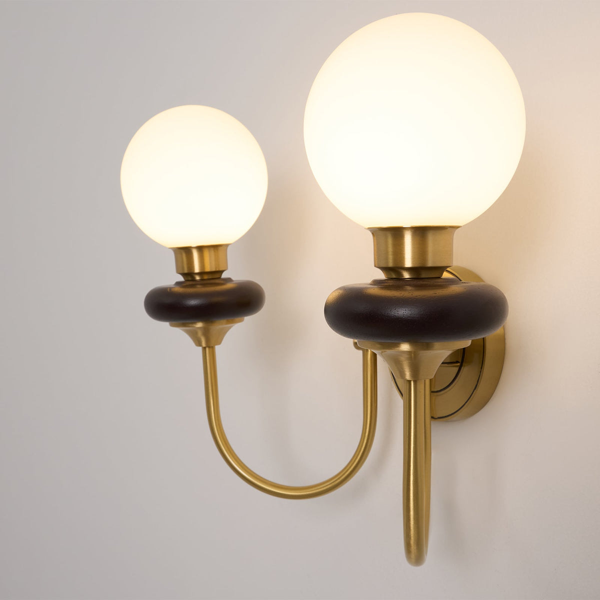 Elvalora wandlamp Premium Noordse Kunst Walnoot glas