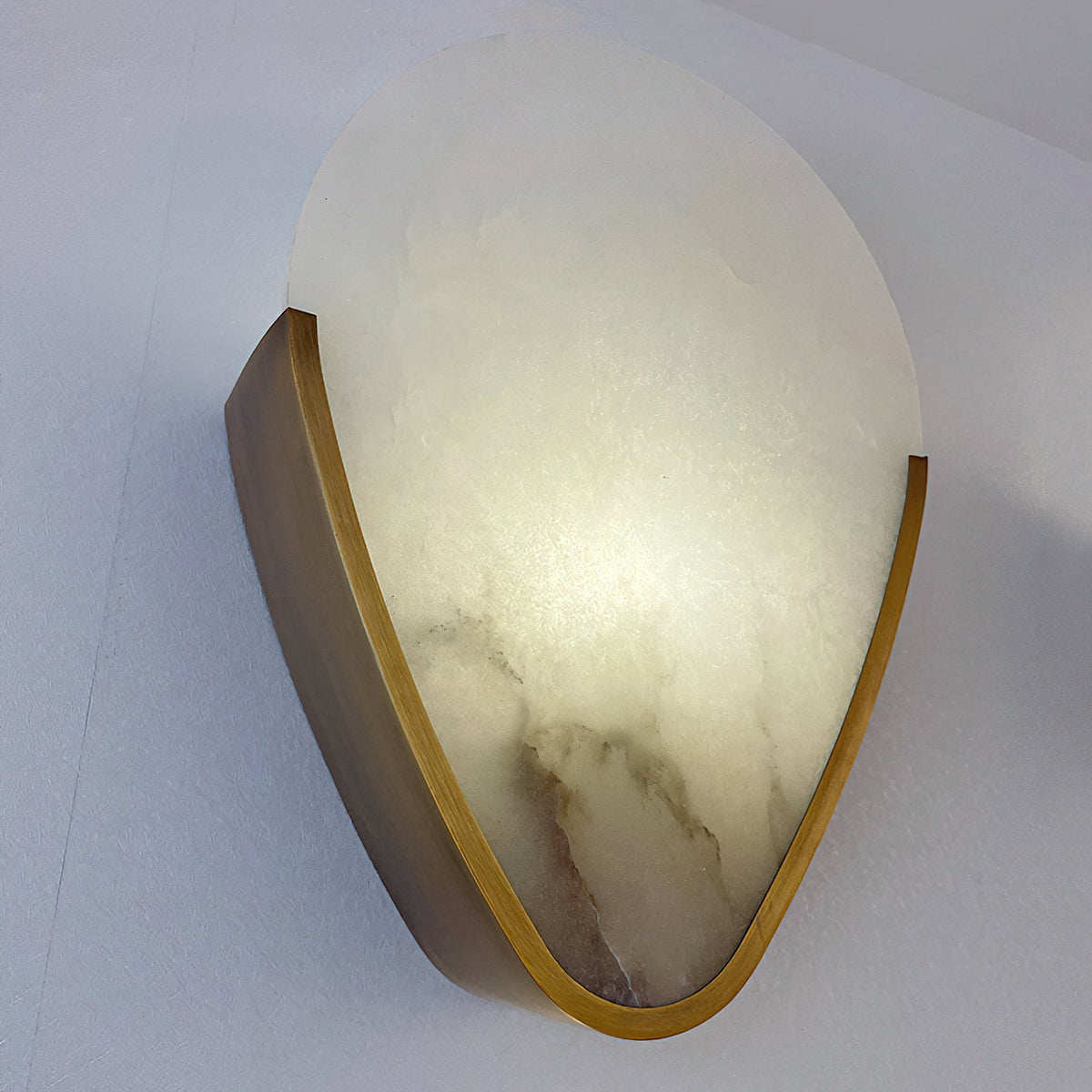 Bernina albasten wandlamp