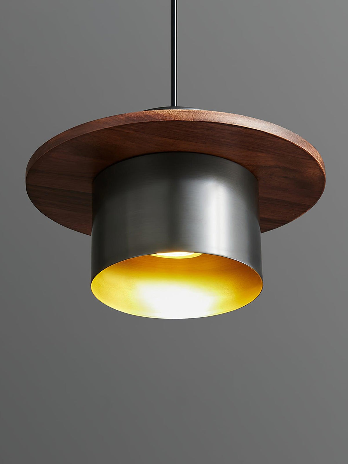 Auririra industriële hanglamp van messing en walnoot