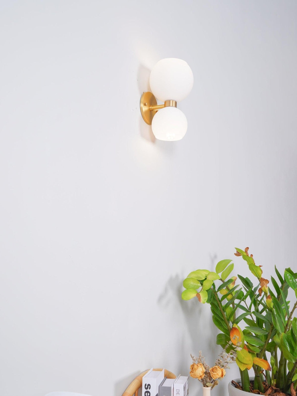 Avynion Moderne wandlamp van glas met Noordse kunst