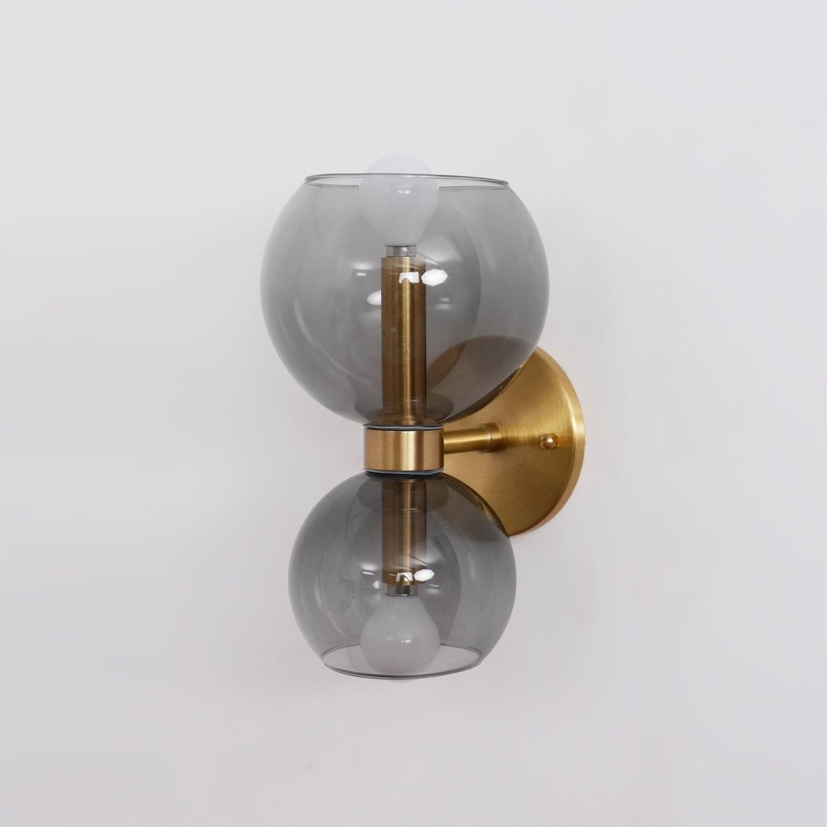 Avynion Moderne wandlamp van glas met Noordse kunst