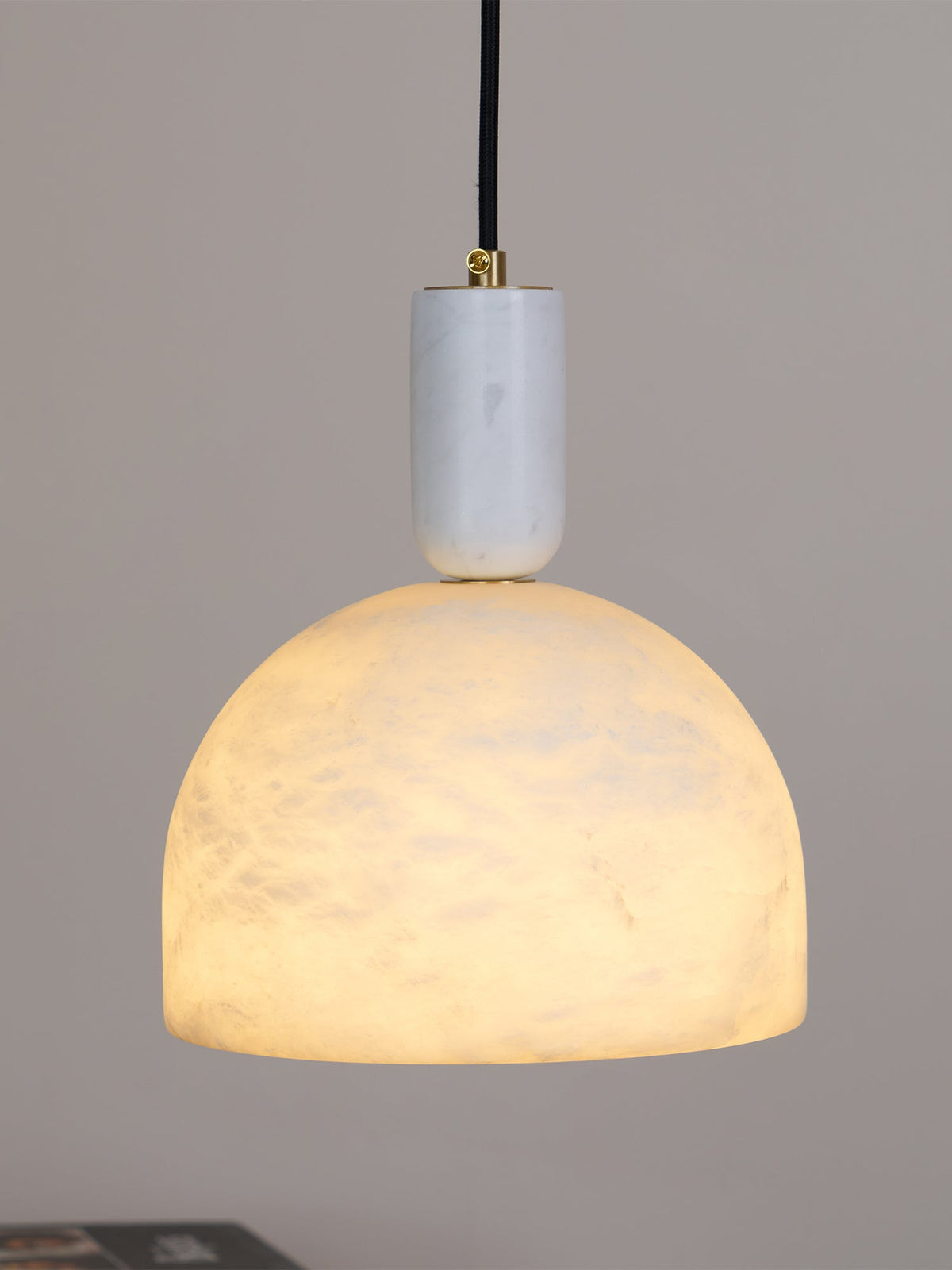 Leda minimalistische hanglamp in albast