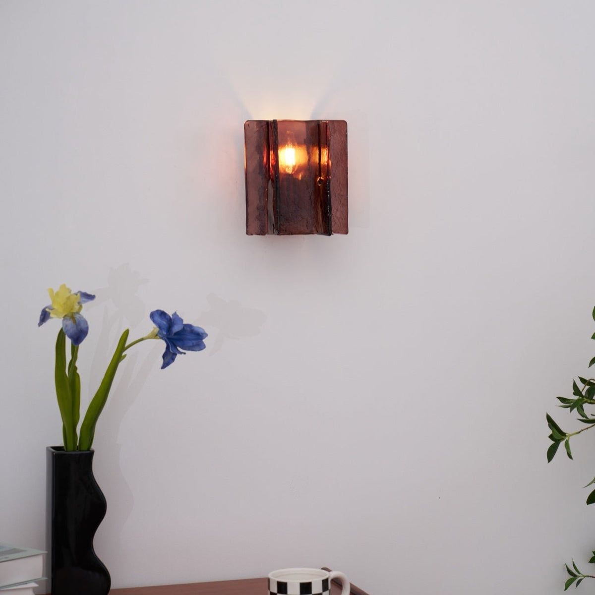 Erove wandlamp met glas Kunstwerk